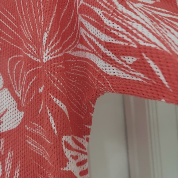 Tommy Bahama Coral and White Floral lightweight sweater large - Picture 6 of 8